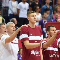Video: Nav nekas labāks par Latvijas krekla uzvilkšanu - patriotiska īsfilma par valstsvienību