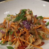 Video: Kā pagatavot eksotiskos Seulas salātus 'He'