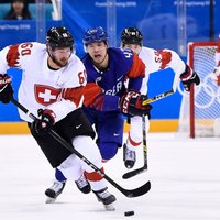 Šveices hokejisti pazemo Dienvidkoreju; Čehija 'bullīšos' pieveic Kanādu