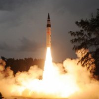 Indija izaicina Ķīnu – izmēģina kārtējo kodolgalviņu nestspējīgo raķeti