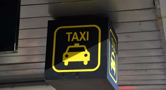 Максимальную плату за поездку в такси от аэропорта установит правительство