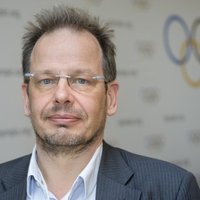 Скандальный автор фильмов о российском допинге испугался приезжать на ЧМ