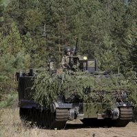 Из Эстонии в Латвию выдвинулась колонна военной техники