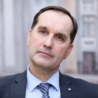 "Выход есть даже для Винни-Пуха". Посол Латвии в РФ рассказал Венедиктову про визы, шпроты и выгоду НАТО