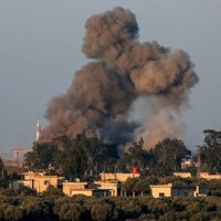 Izraēla notriekusi Sīrijas kaujas lidmašīnu