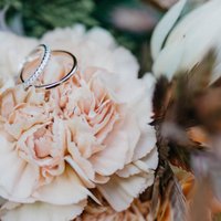 Laulības gredzenu gravējumu dažādais izpildījums: klasiskas un interesantas idejas