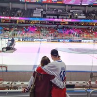 Čehu hokeja līdzjutējs Latvijai: 'Tiekamies vēlreiz! Tikai izslēgšanas spēlēs'