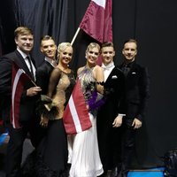 Latvijas duets sasniedz pusfinālu pasaules čempionātā standartdejās jauniešiem
