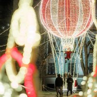 ФОТО. Лиепая нарядилась к новогодним праздникам