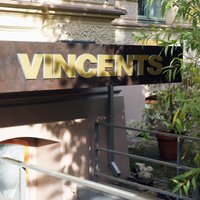 Закрывается созданный Мартиньшем Ритиньшем легендарный ресторан Vincents