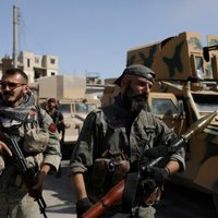 ASV koalīcija Sīrijā apturējusi režīmu atbalstošo spēku uzbrukumu