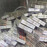 ФОТО. Таможенники нашли в топливных брикетах 1,4 млн контрабандных сигарет