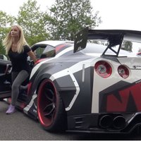 Video: Vācu pornozvaigzne un viņas pārtūnētais 'Nissan GT-R'
