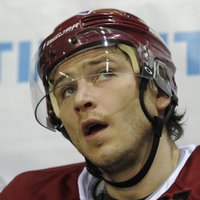 Latvijas hokeja izlases kandidātu sarakstam pievienojies arī Laviņš