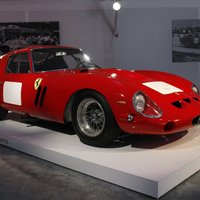 1962. gada 'Ferrari' izsolē pārdots par rekordlielu summu