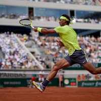 Nadals un Federers nodrošina savstarpēju cīņu 'French Open' pusfinālā