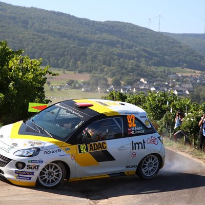 Sesks WRC debijas posmu noslēdz piektajā vietā savā klasē