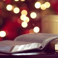 Kādas grāmatas izlasīt līdz Ziemassvētkiem? Grāmatu blogeru ieteikumi