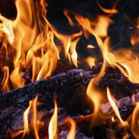 В пожаре в Смилтенском крае пострадал один человек