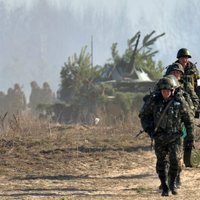 Foto: Ukrainas armija stiprina kaujas prasmes
