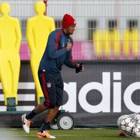 'Bayern' pagarina līgumu ar Boatengu vēl uz trim gadiem