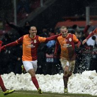 'Galatasaray' futbolisti negaidīti no Čempionu līgas izslēdz 'Juventus'