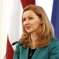 Vardarbība pret sievieti Latvijā ir apkaunojums, pārliecināta tieslietu ministre