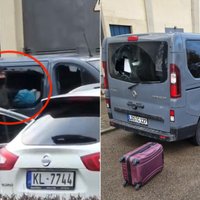Video: Rīgas centrā zagļi izdauza busiņa logus un vandās pa salonu