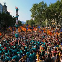 Katalonijas vēlēšanās uzvar reģiona neatkarību atbalstošās partijas