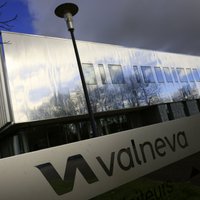 Gatavojot vakcīnu portfeli revakcinācijai nākamgad, Latvija pieteikusies arī 'Valneva' vakcīnām