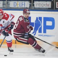 Rīgas 'Dinamo' smagi zaudē 'Lokomotiv', bet cīnīsies par LDz kausu