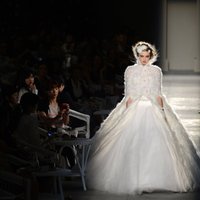 Показ высокой моды от Chanel: новый винтаж или дань традициям?