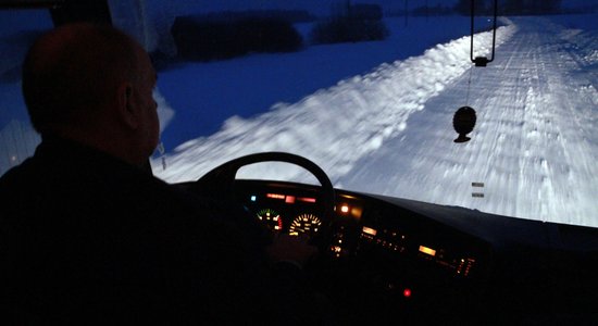 Пешком по темноте и морозу. Могут ли водители автобусов отказаться высадить на остановке?