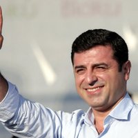 Kurdu partija apcietināto bijušo līderi virza par Turcijas prezidentu