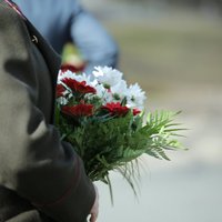 NA ziedus pie Brīvības pieminekļa un Lestenē 16. martā aicina nolikt individuāli