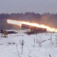Video: Ukrainas armija šauj ar draudīgajām 'Uragan' raķetēm
