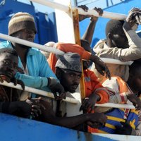 FT: Италия пригрозила закрыть свои порты для перевозящих мигрантов судов