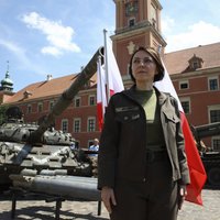 'Par jūsu un mūsu brīvību': Varšavā demonstrē Ukrainā iznīcinātu Krievijas kara tehniku