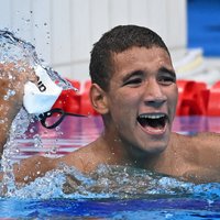18-летний ноунейм из Туниса сотворил сенсацию в плавании, Малюка не прошла в полуфинал