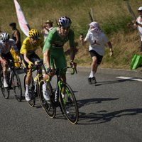 Skujiņam 48.vieta 'Tour de France' posmā; Vingegords tuvojas uzvarai kopvērtējumā