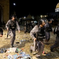 Sadursmēs Jeruzalemē ievainoti 163 palestīnieši un seši Izraēlas policisti