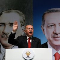 Sīrija maksās augstu cenu par uzbrukumiem Turcijas armijai, brīdina Erdogans