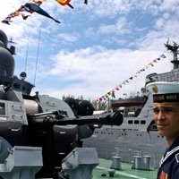 Krievija sāk flotes manevrus netālu no Azerbaidžānas
