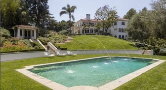 ФОТО: Анджелина Джоли купила роскошный дом в Лос-Анджелесе