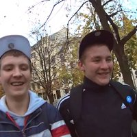 Rīgas ielu puiku skarbā dzīve: kā klājas Mišam un Daņikam?
