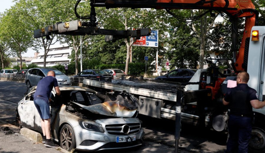 Riots Erupt in France After Death of 17-Year-Old Boy During Police Check