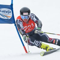 Kalnu slēpotājam Zvejniekam 23.vieta Eiropas kausa sacensībās slalomā