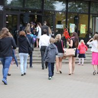 Исследование: учащиеся школ нацменьшинств ощущают свою принадлежность к Латвии