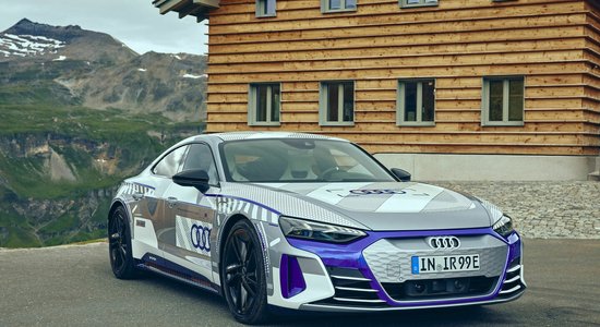 'Audi' sporta nodaļas 40. jubilejā radīts īpašs 'ice race' elektromobilis
