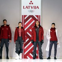 Foto: Latvijas olimpiešu jaunie olimpiskie tērpi